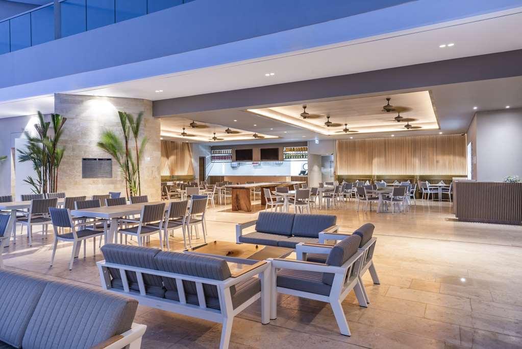 Hilton Santa Marta酒店 餐厅 照片